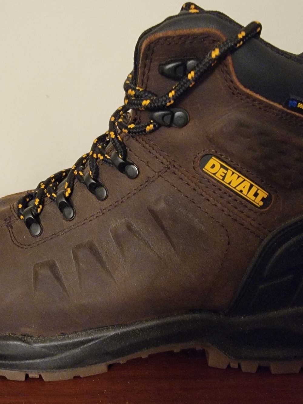 DEWALT Men's Brown Work Boot with Padded Ankle Support